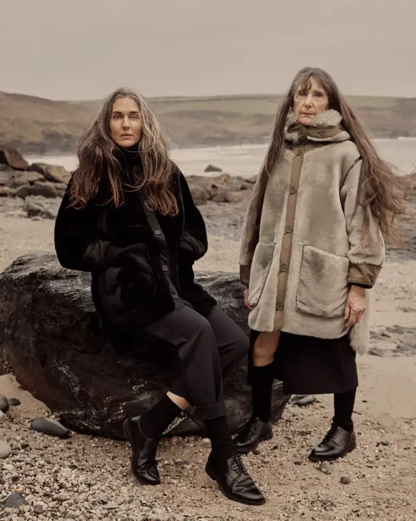 BW 230111 MARFA STANCE S07 009 Instagram Website SRGB