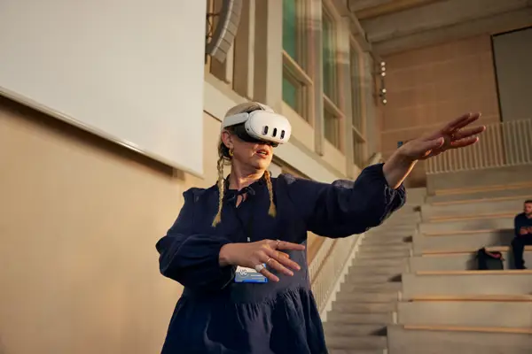 20231023 Tiramisu Brand Shot038 University Lifestyle Solo 2820 Srgb FINAL